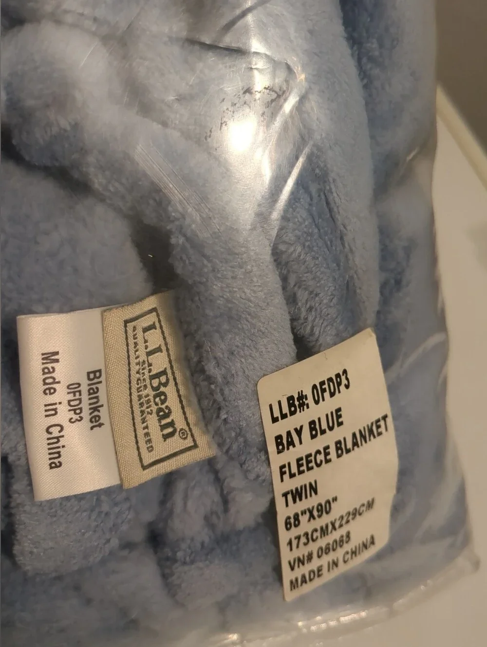L.L. Bean Petal Soft Fleece Blanket Bay Blue 68